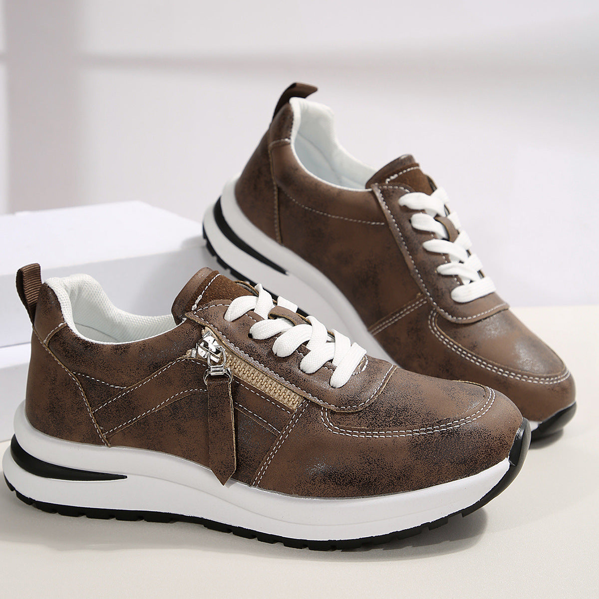 Solid Color Lace-up Shoes