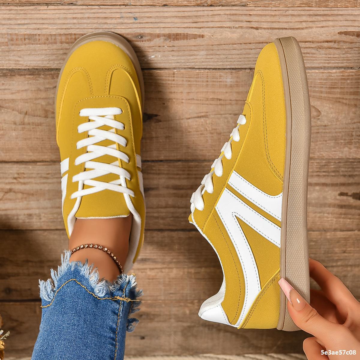 Lace-Up Round Toe Sneakers