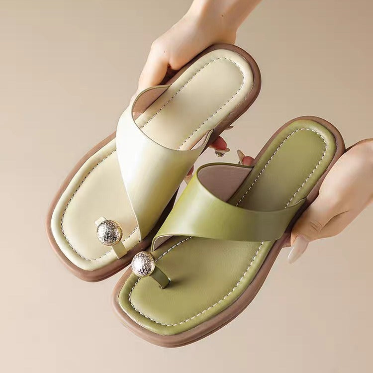 Round Buckle Outdoor Slippers
