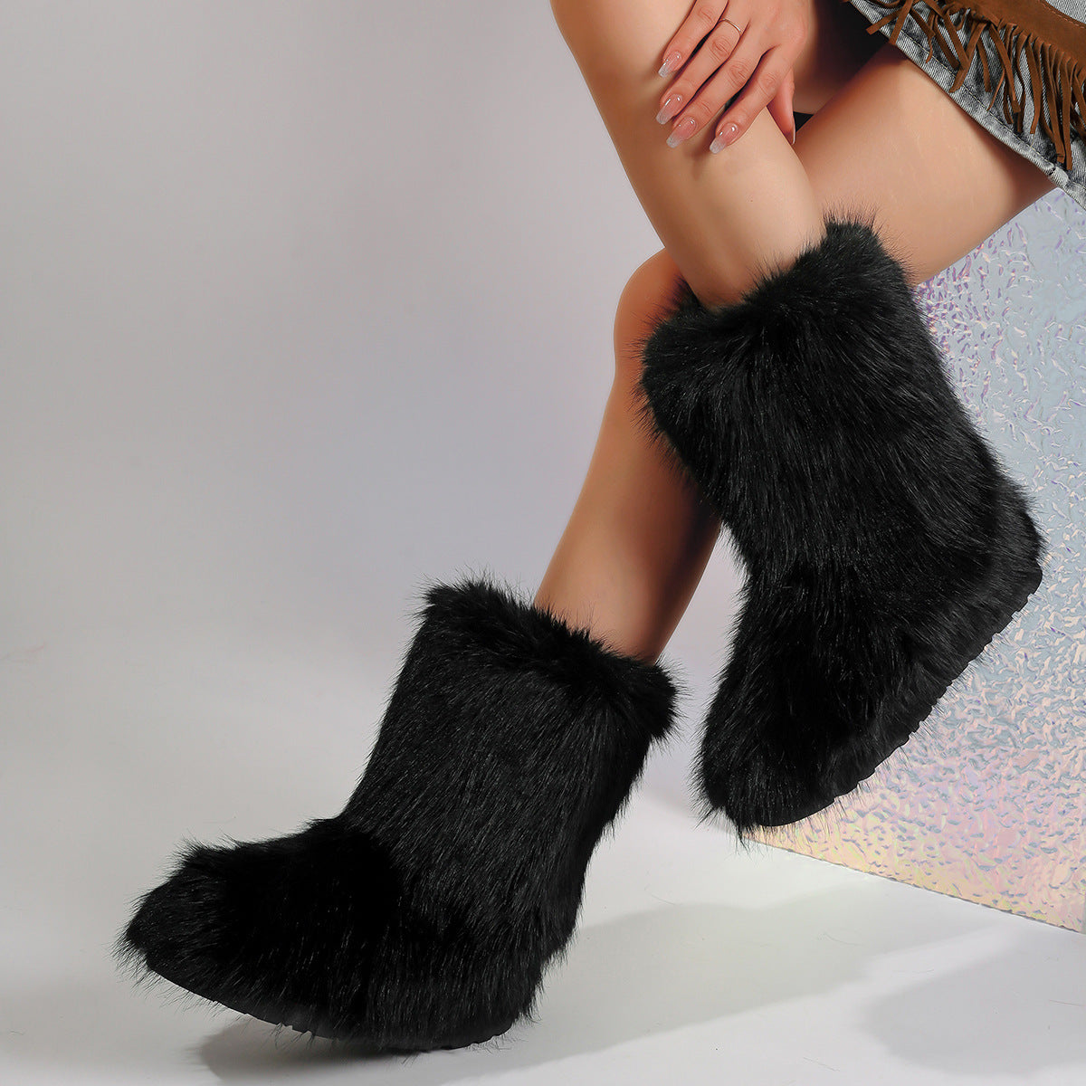 Furry Middle Snow Boots