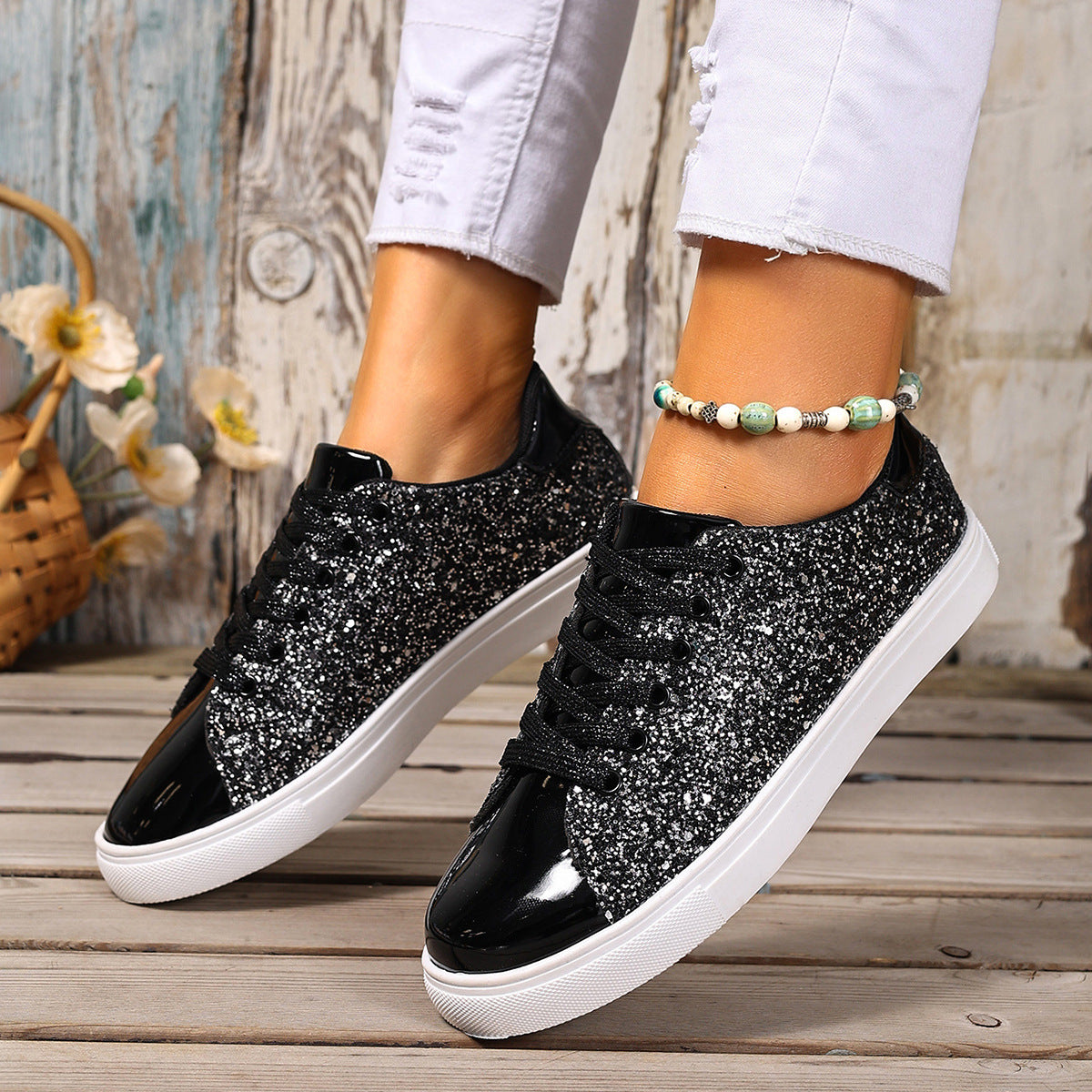 Plus Size Sequined Board Shoes