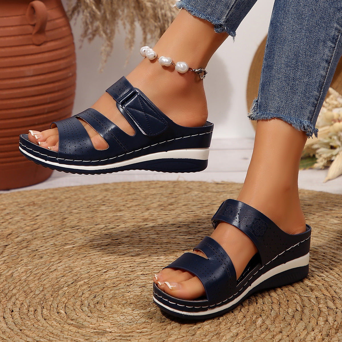 Plus Size Wedge Slippers
