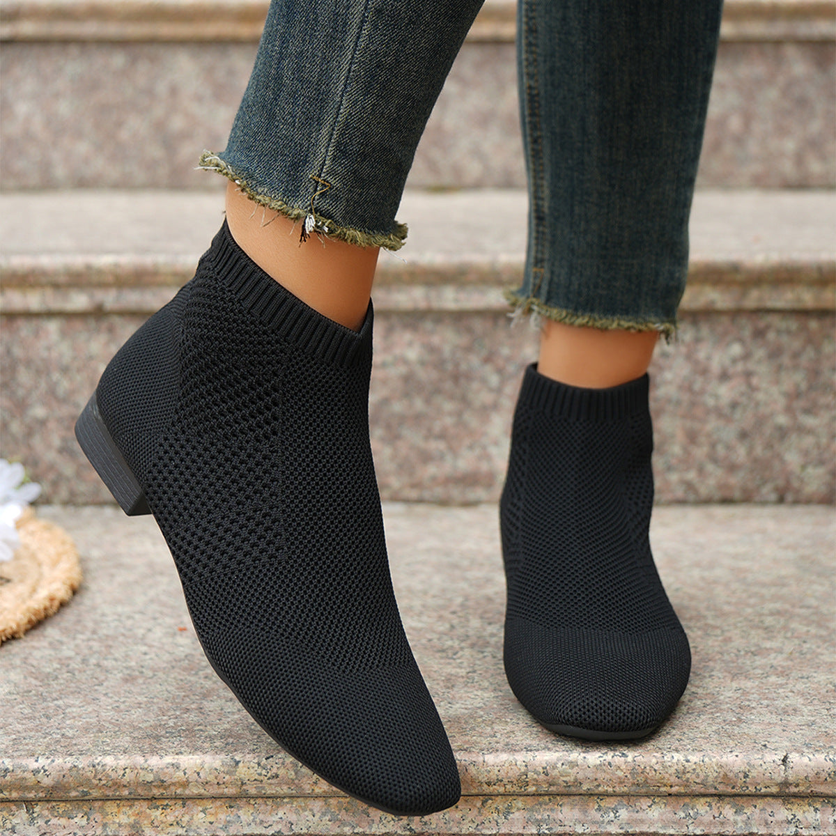 Plus Size Pointed Ankle Boots