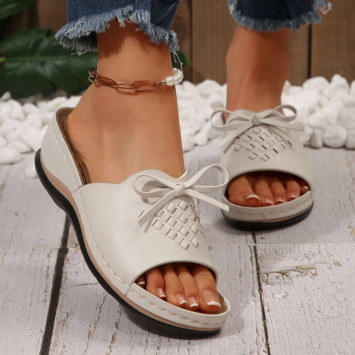 Retro Embroidered Stitching Sandals