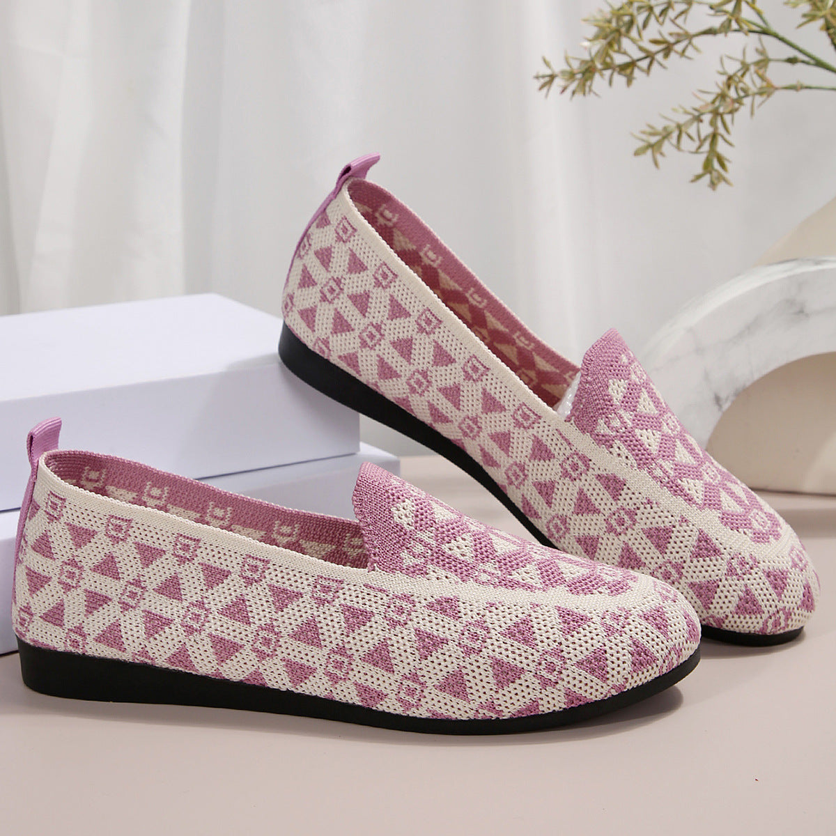 Printed Round Toe Knit Loafers