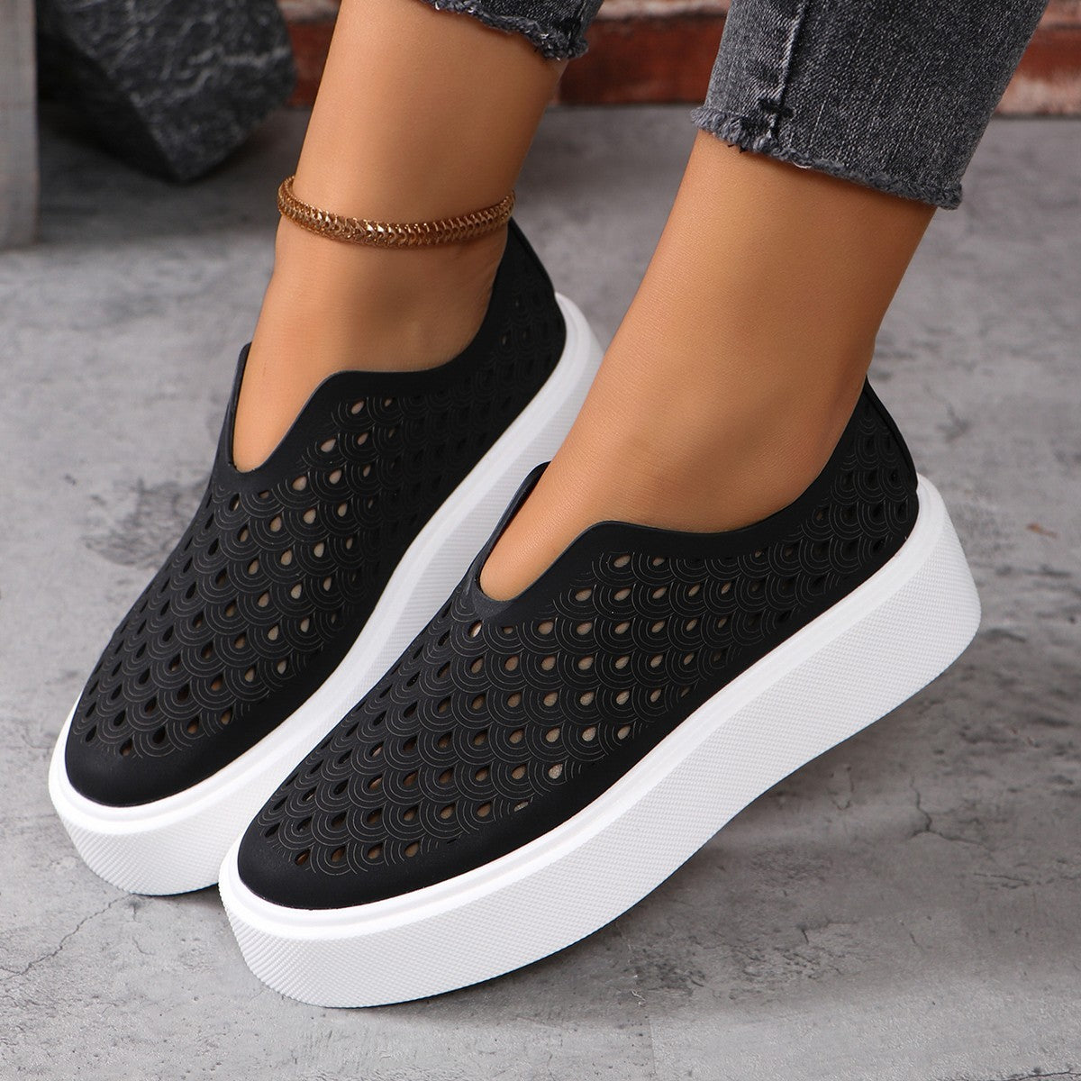 Hollow Flats Slip-on Shoes