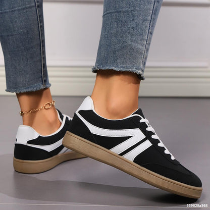 Lace-Up Round Toe Sneakers