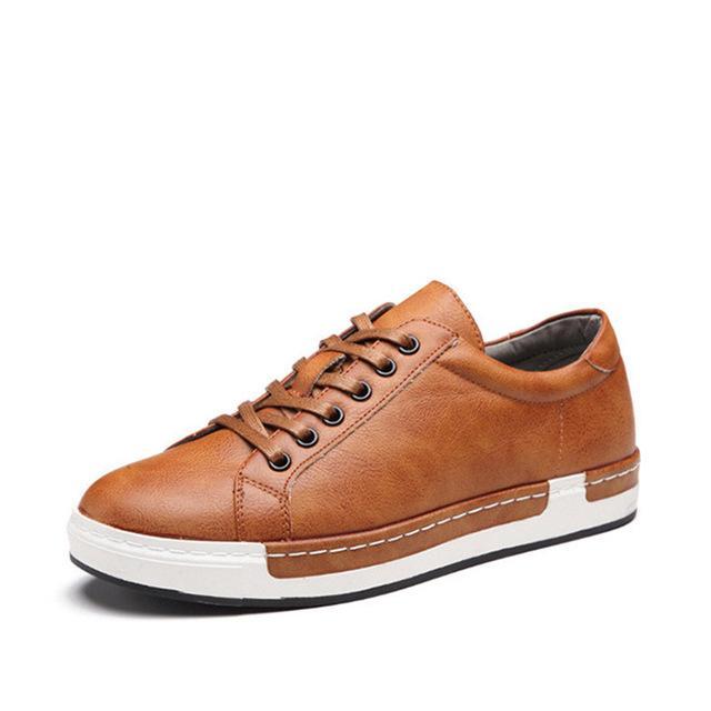 Low-Top Leather Casual Sneakers