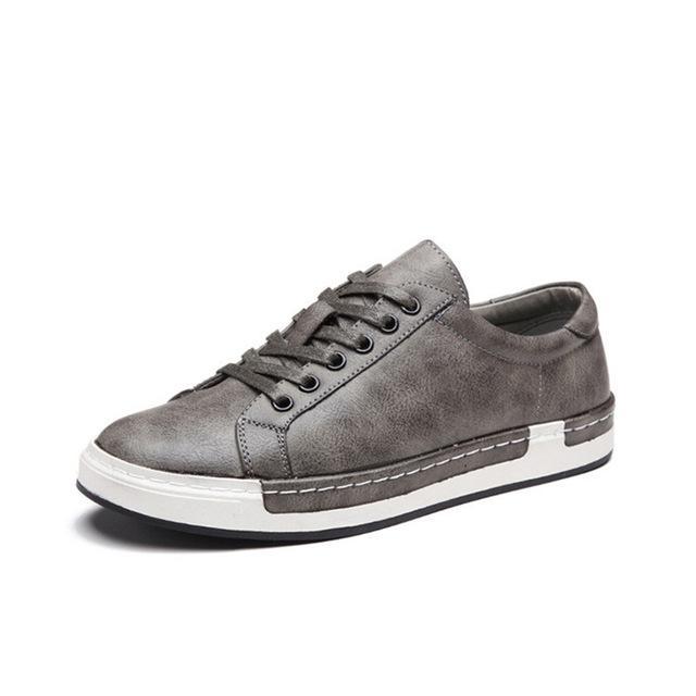 Low-Top Leather Casual Sneakers