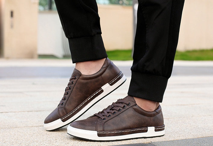 Low-Top Leather Casual Sneakers