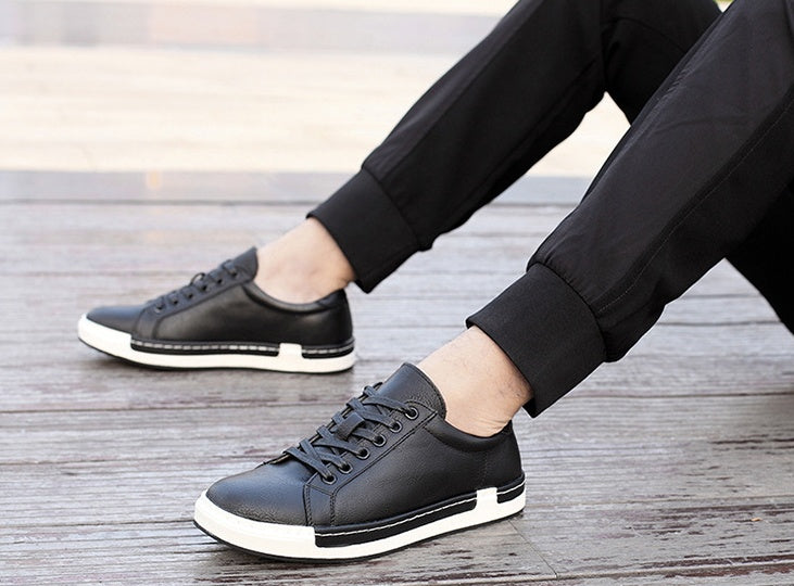 Low-Top Leather Casual Sneakers