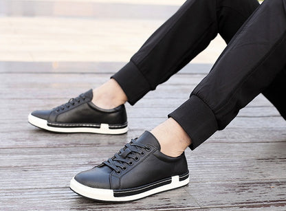 Low-Top Leather Casual Sneakers