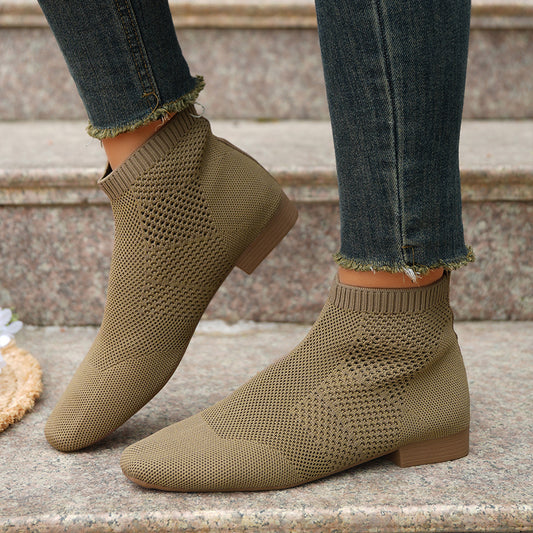Plus Size Pointed Ankle Boots