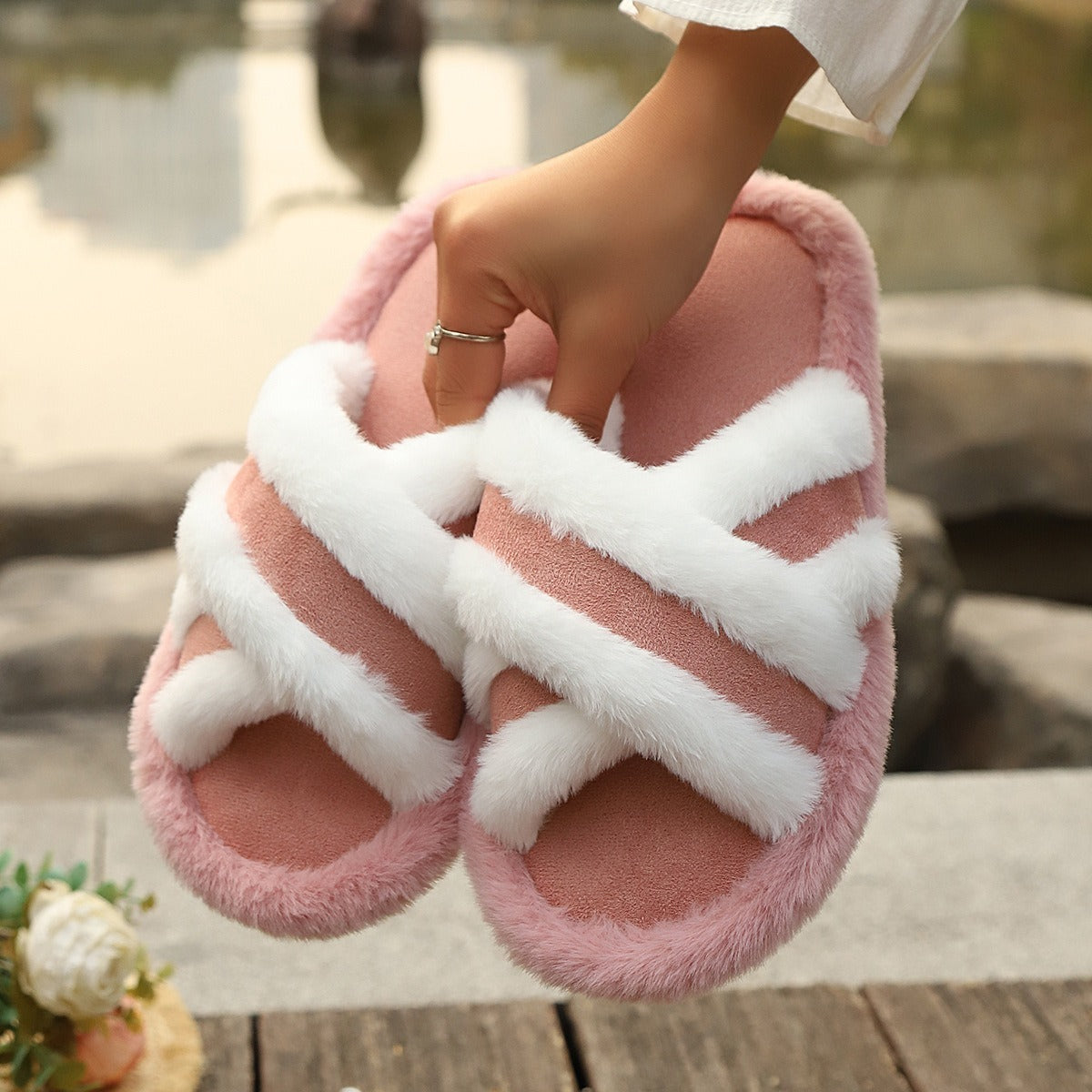 Cross Strap Fluffy Platform Slippers