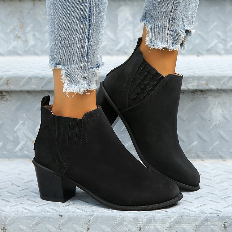 Plus Size Pointed Martin Boots