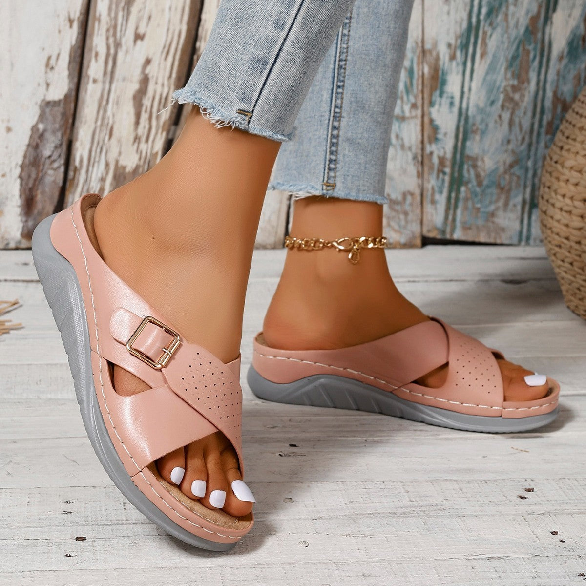 Plus-Size Cross Strap Sandals