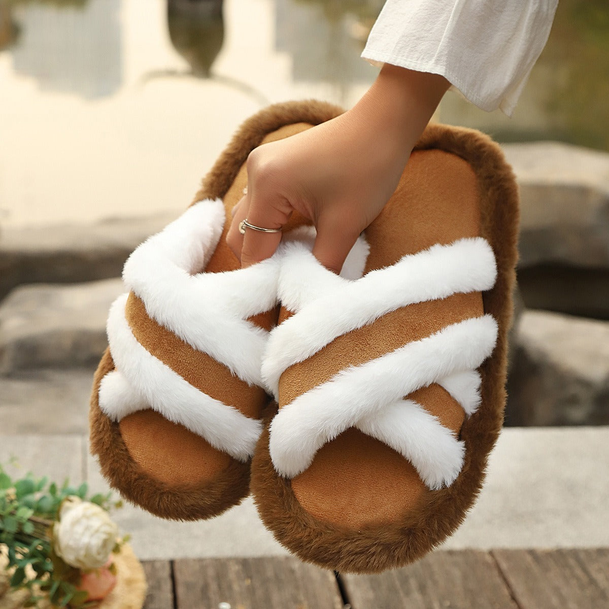 Cross Strap Fluffy Platform Slippers