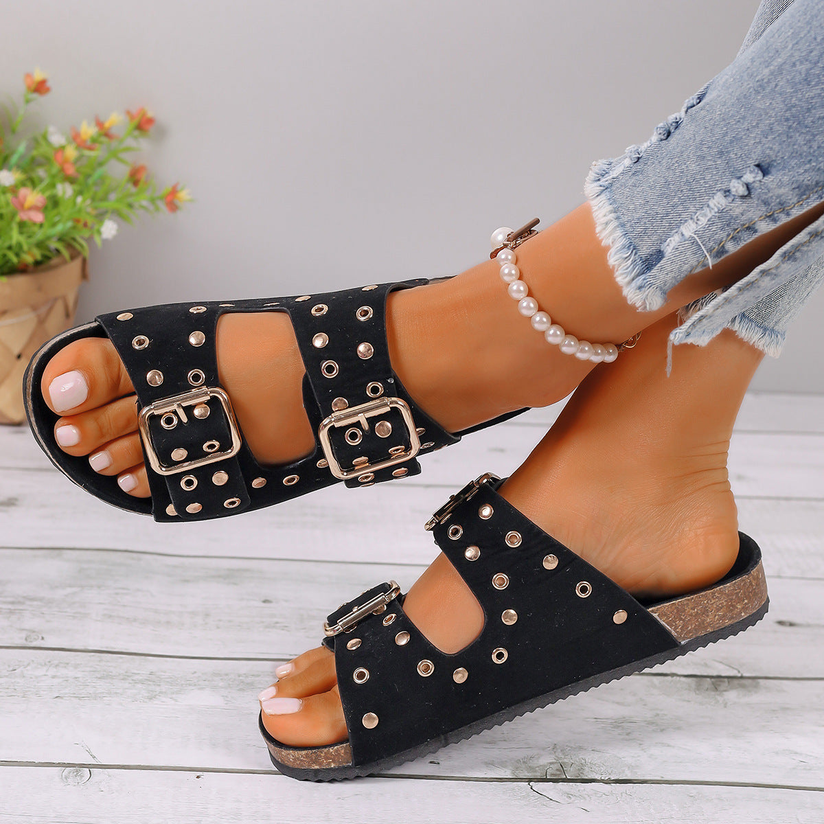 Thick-soled Buckle Sandals