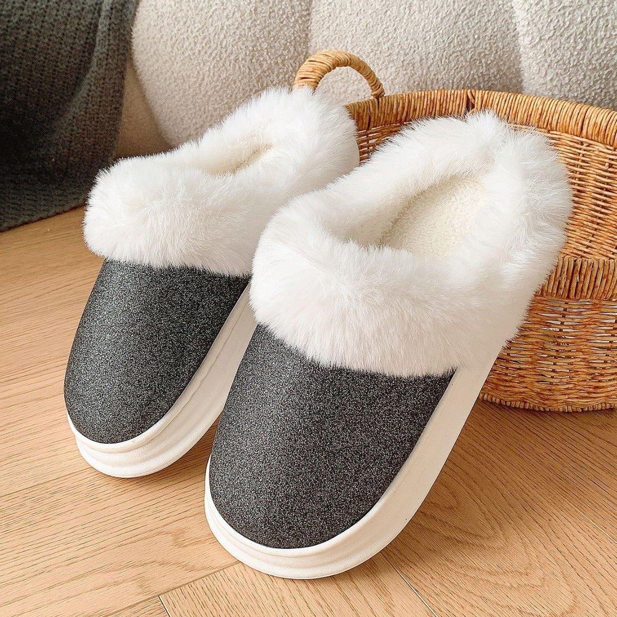 Sequined Plush Winter Slippers